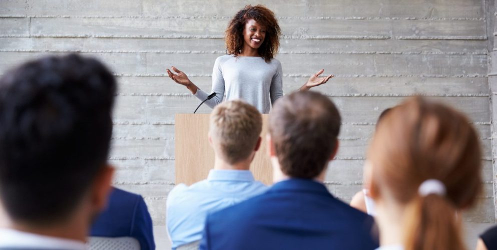 Meer presence als spreker: 4 punten waar je aan kunt werken om meer presence uit te lokken op het podium.