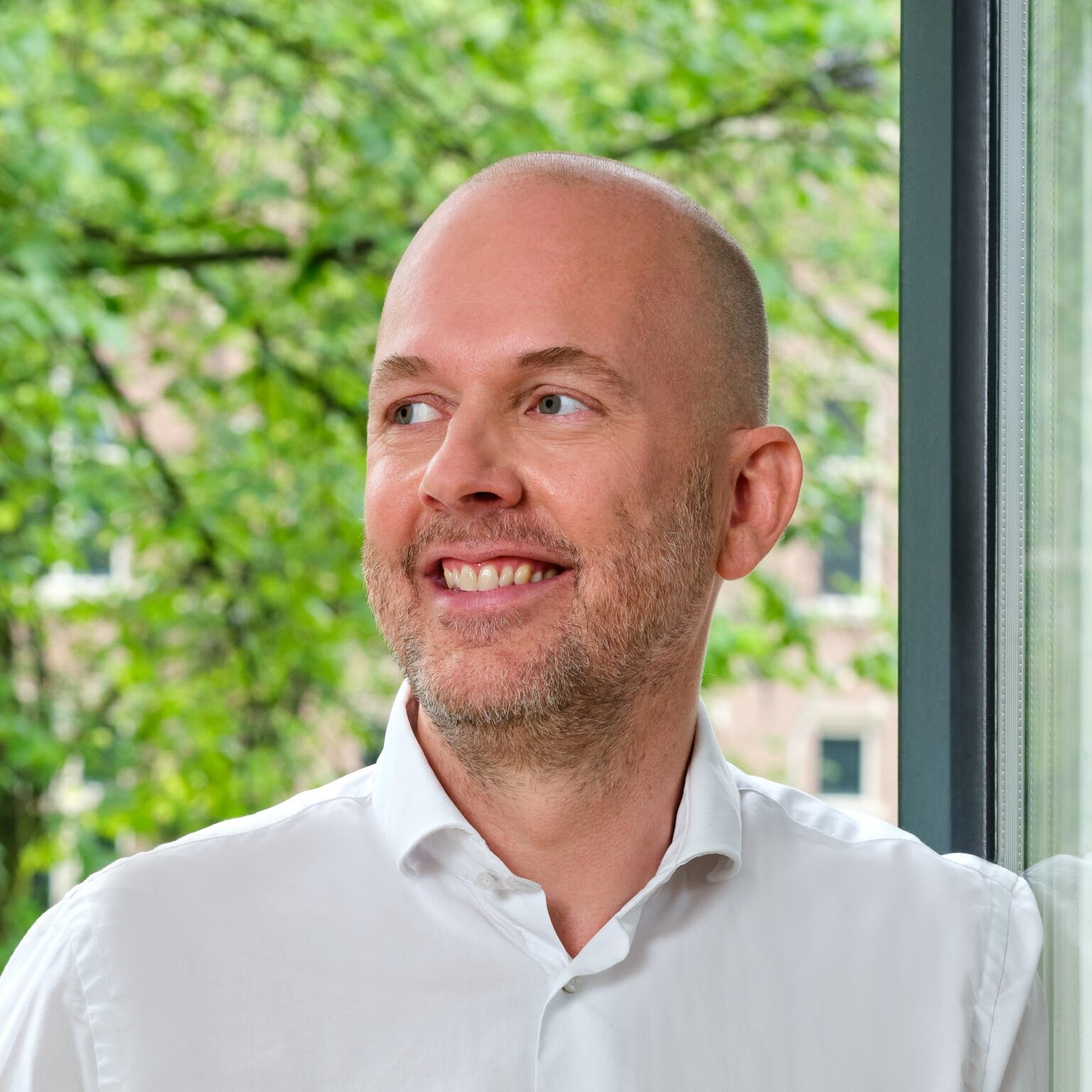 <strong>Sven</strong><br/>Public Speaking Coach